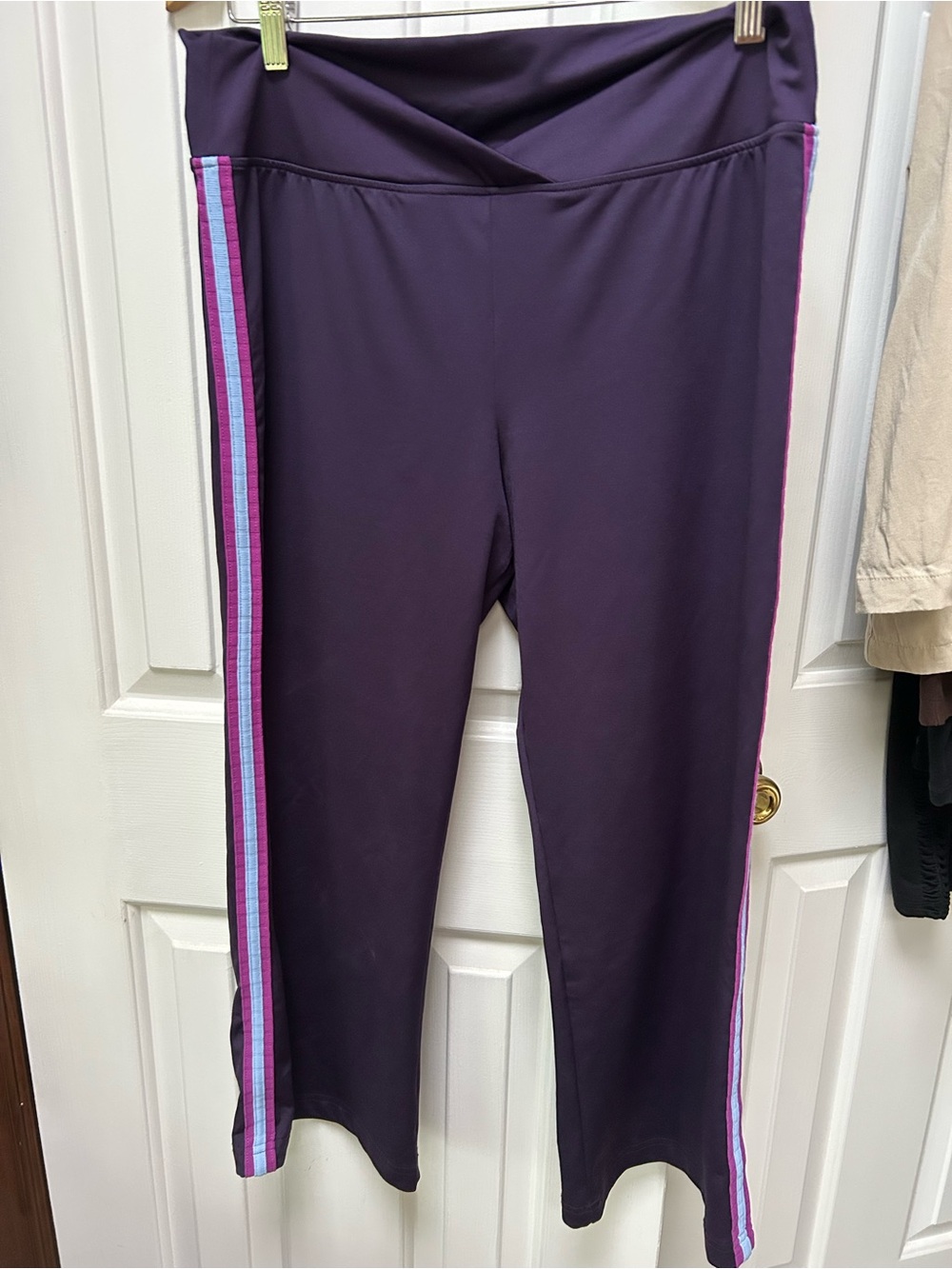 Mossimo Supply Co. Silky smooth Purple Leggings w/Pink & Light Blue Side Stripes